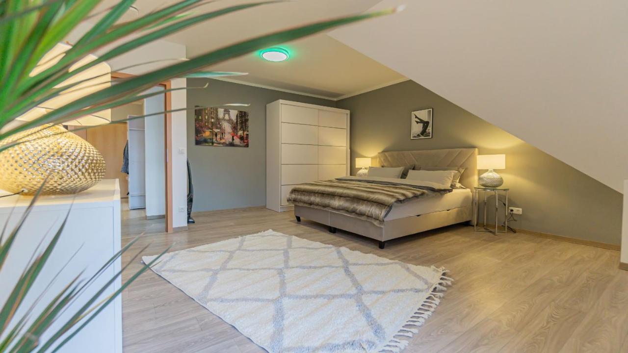 Altstadtapartment, 80 Qm,2 Schlafzimmer,Parkplatz,Netflix Cottbus Exterior photo
